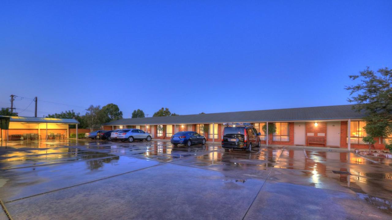 Moama Central Motel Echuca Esterno foto