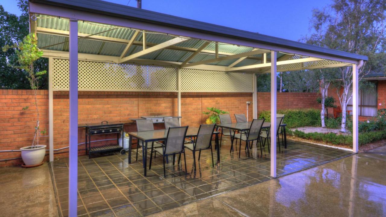 Moama Central Motel Echuca Esterno foto